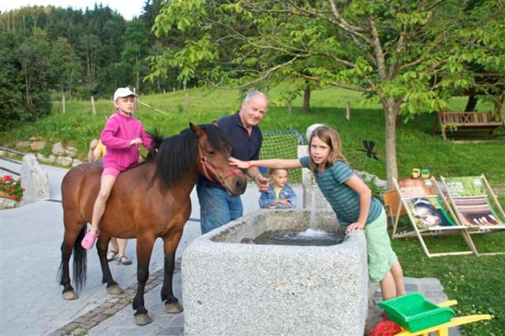 Ferienwohnung Oberdeutinghof Saalfelden Exterior foto